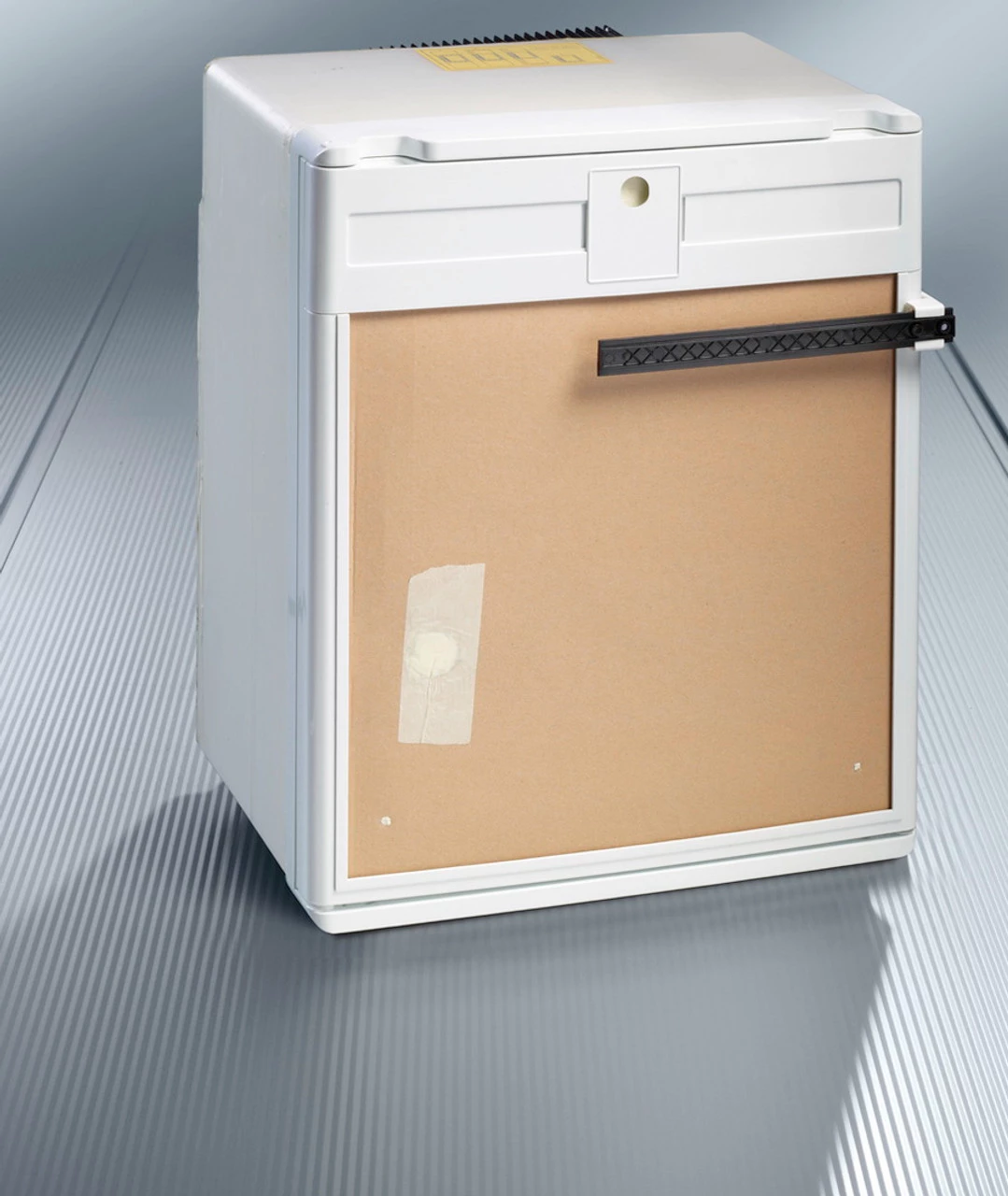 Dometic RMS8501 Absorption 3 Way Caravan Fridge 8 Dometic RMS8501 Absorption 3 Way Caravan Fridge - Image 7